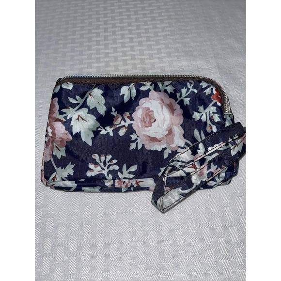 Triple zip wristlet - Picture 1 of 7